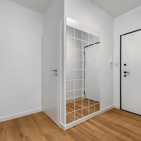 Przy Torach 3 By Homeprime * Varšava