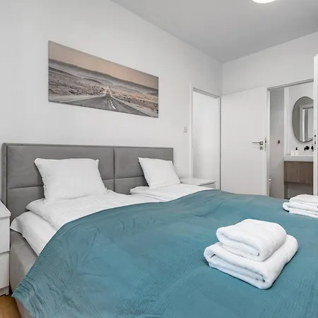 Przy Torach 3 By Homeprime Apartment